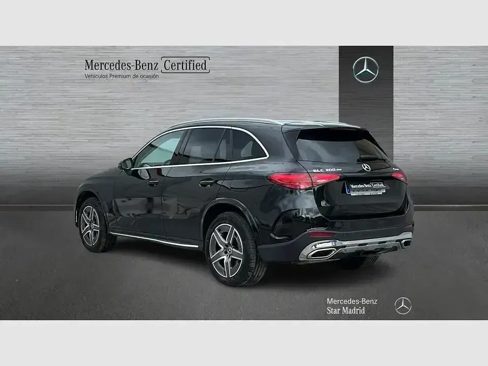 Usado Mercedes GLC300e 333 CV (244 kW) 2025 Negro