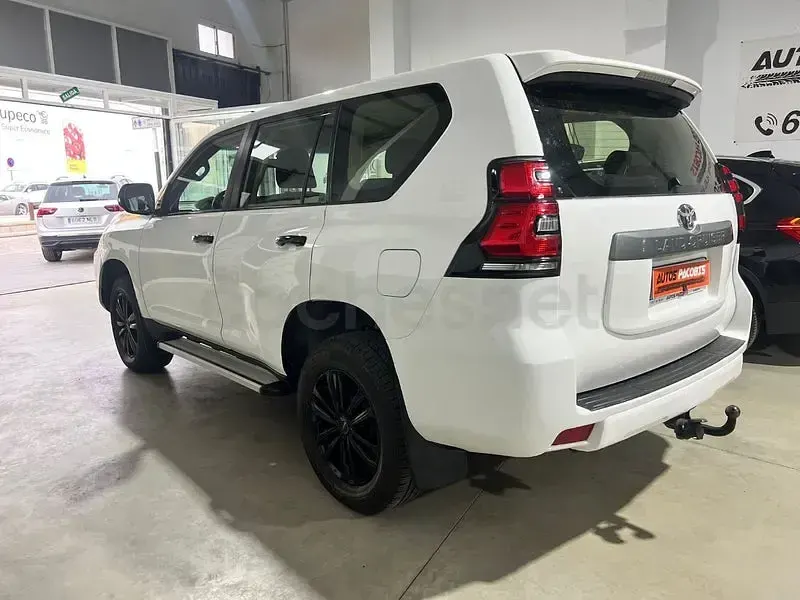 Usado Toyota Land Cruiser 177 CV (130 kW) 2018 Blanco SUV