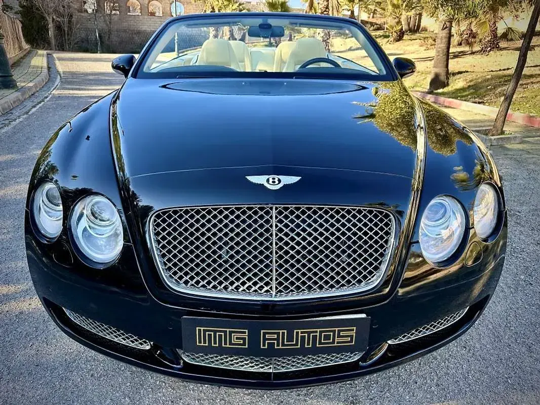 Usado Bentley Continental 560 CV (411 kW) 2007 Negro Descapotable