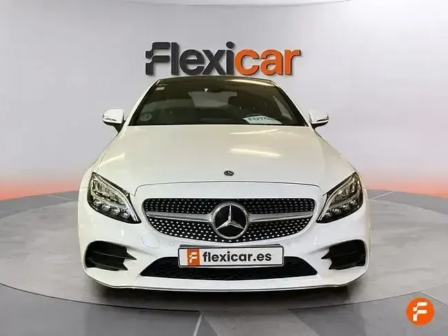 Usado Mercedes C220 170 CV (125 kW) 2018 Blanco Coupe