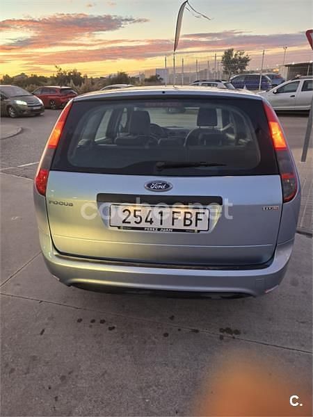 Azul Usado 2006 Ford Focus Trend Familiar | 3900 € (Precio justo) - Imagen 1/4