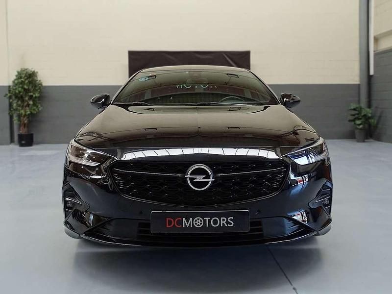 Usado Opel Insignia GS Line 174 HP (127 kW) 2021 Sedan