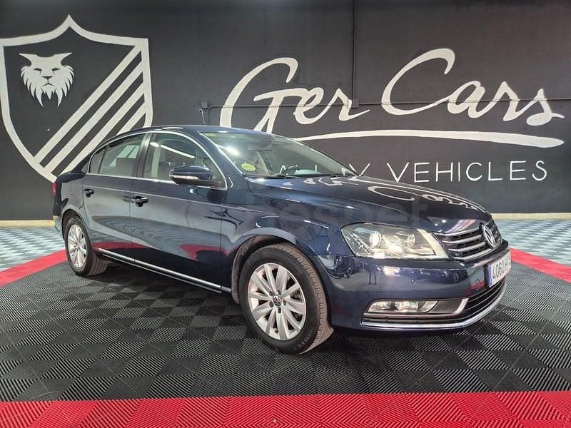 Usado VW Passat Advance 140 CV (102 kW) 2011 Azul Berlina
