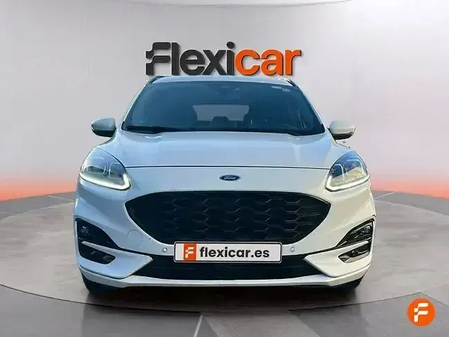 Usado Ford Kuga ST-Line 150 CV (110 kW) 2022 Blanco SUV