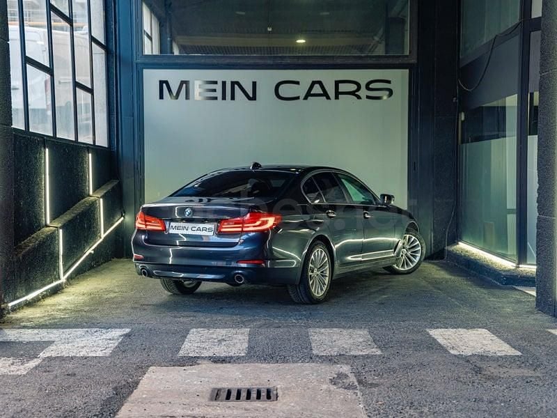 Usado BMW 530 Comfort Edition 265 CV (194 kW) 2018 Gris / plata Berlina