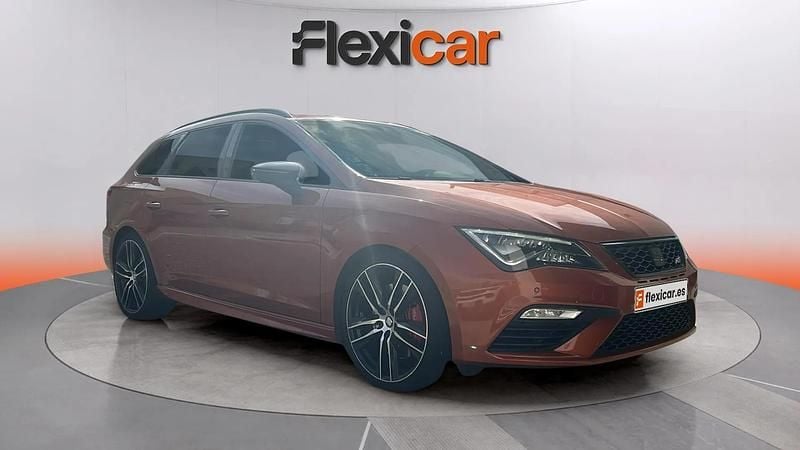 Usado Seat Leon ST CUPRA 300 CV (220 kW) 2018 Naranja Familiar