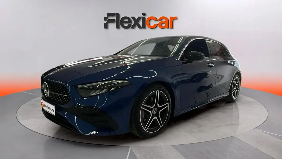 Usado Mercedes A200 150 CV (110 kW) 2025 Azul Berlina