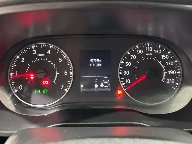 Usado Dacia Duster Comfort 115 CV (84 kW) 2021 Gris SUV