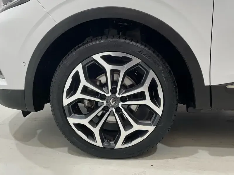 Usado Renault Kadjar Techno 160 CV (117 kW) 2022 Blanco SUV