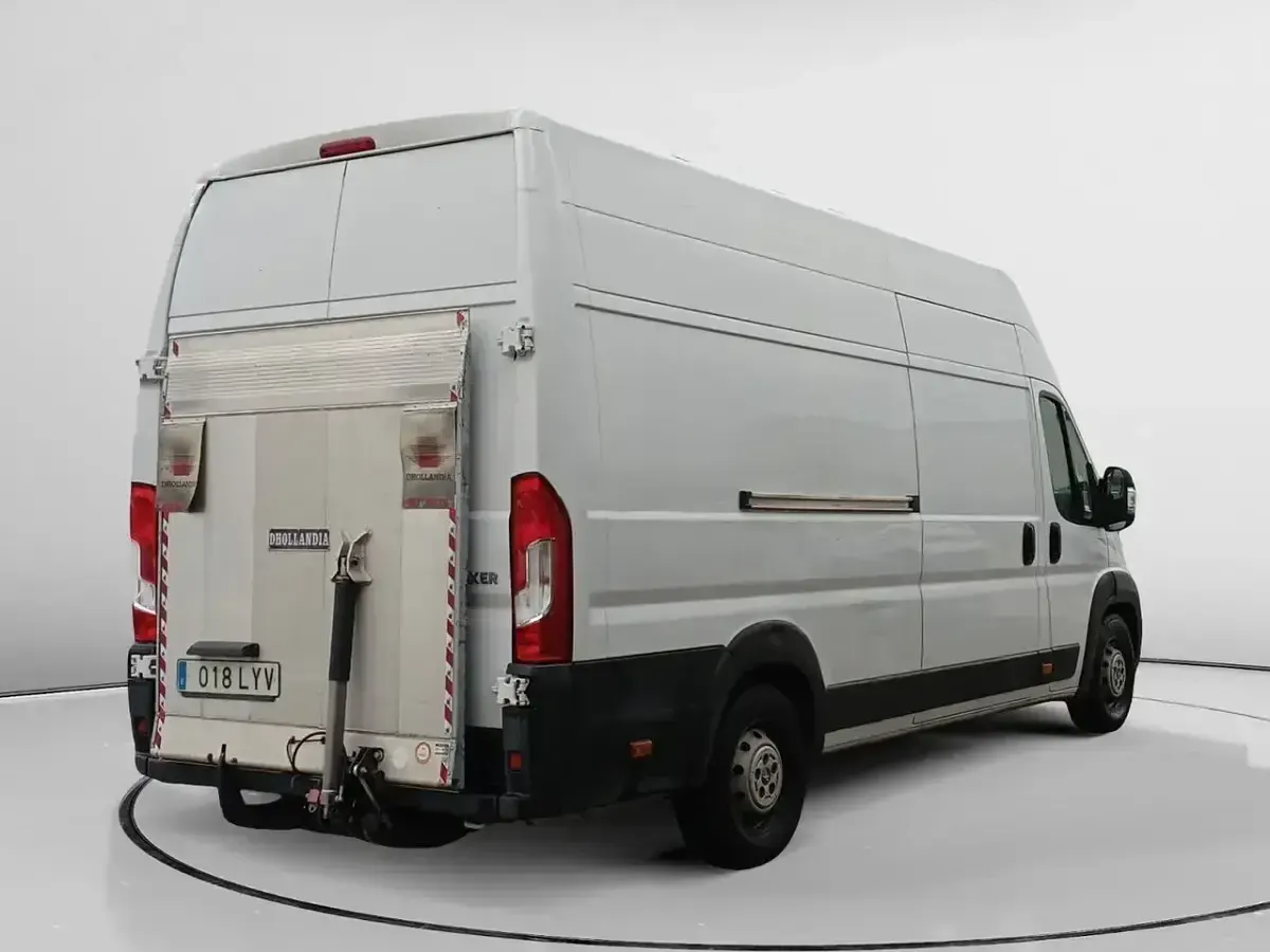Usado Peugeot Boxer S 140 CV (102 kW) 2022 Blanco Van