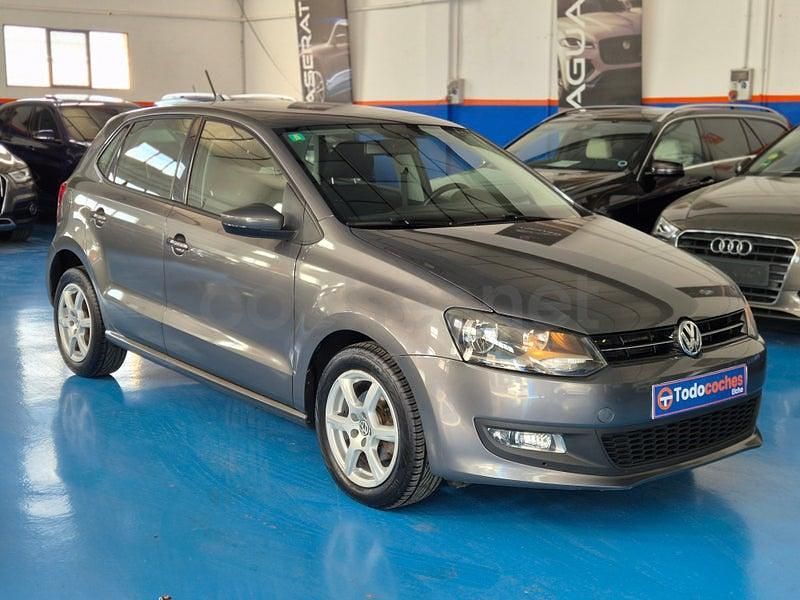 Usado VW Polo Sport 90 CV (66 kW) 2013 Gris / plata Utilitario