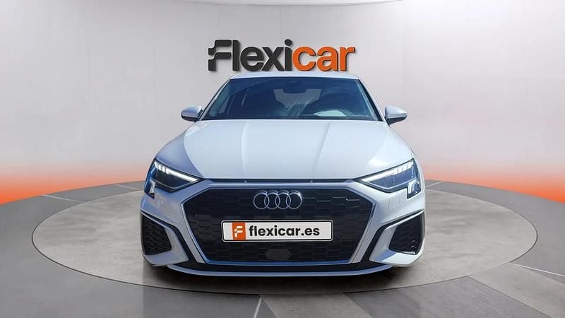 Käytetty Audi A3 Premium 150 HP (110 kW) 2022 Valkoinen Sedan