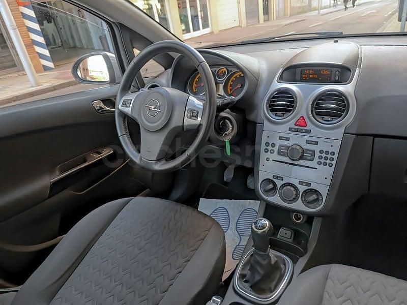 Usado Opel Corsa Selective 85 CV (62 kW) 2013 Gris / plata Utilitario