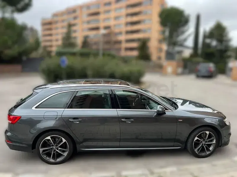 Usado Audi A4 Sport 190 CV (139 kW) 2016 Gris / plata Familiar