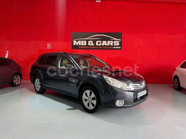 Gris / plata Usado 2010 Subaru Outback SUV | 6200 € (Precio justo) - Imagen 1/4