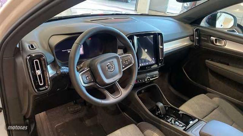 Nuevo Volvo XC40 Plus 2026 Blanco SUV