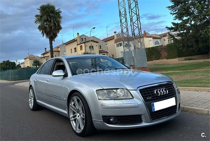 Gris / plata Usado 2006 Audi A8 Berlina | 7500 € (Caro) - Imagen 1/4