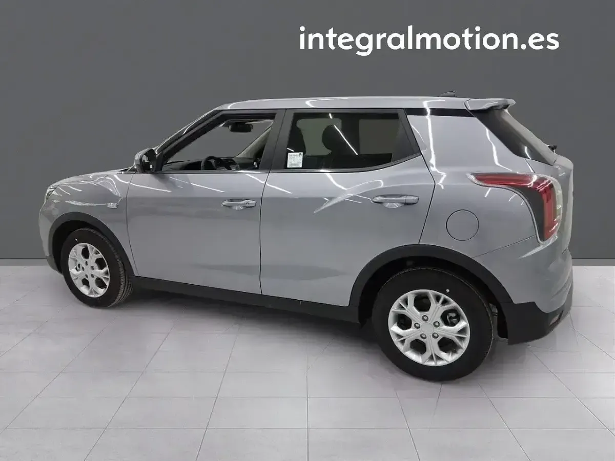 Nuevo SsangYong Tivoli 134 CV (98 kW) 2026 Gris