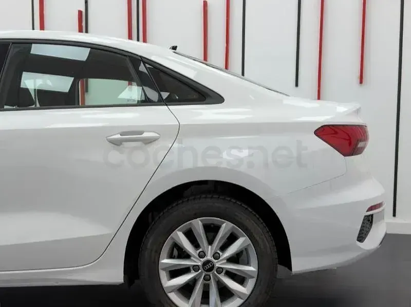 Usado Audi A3 Premium 110 CV (80 kW) 2021 Blanco Berlina