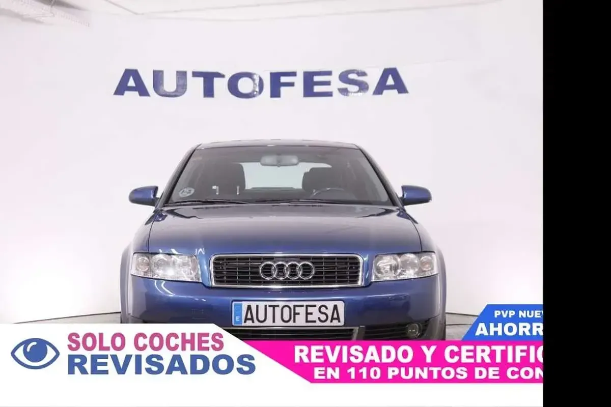 Usado Audi A4 131 CV (96 kW) 2003 Azul Berlina