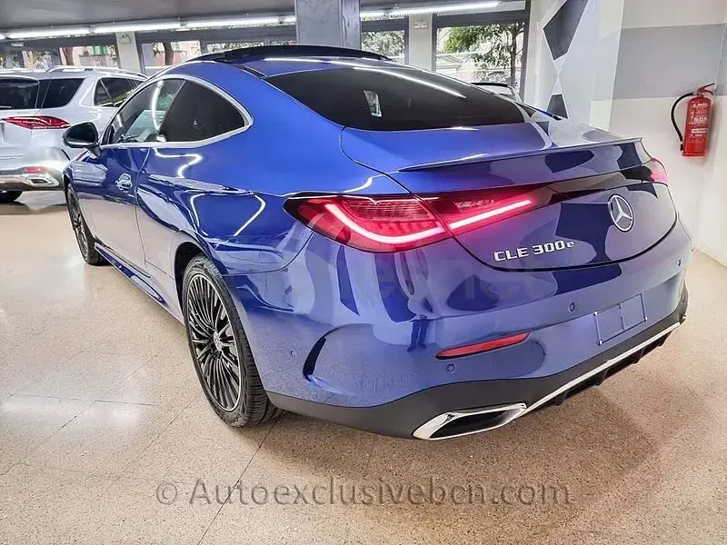 Usado Mercedes CLE300 313 CV (230 kW) 2025 Azul Coupe