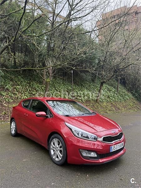 Usado Kia Ceed GT 110 CV (80 kW) 2013 Rojo Berlina