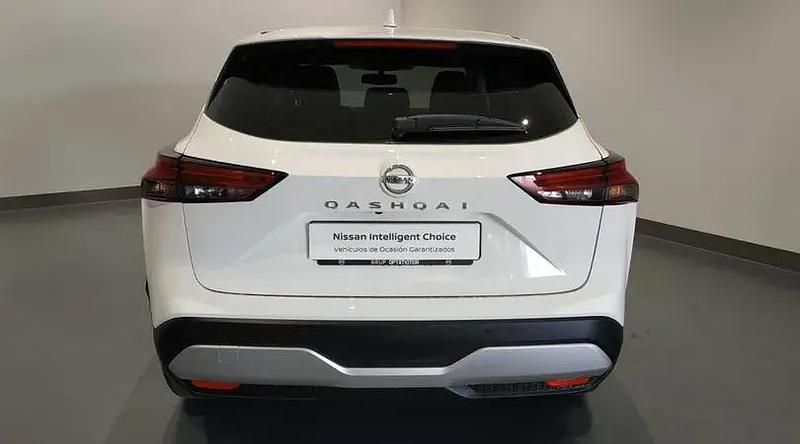 Usado Nissan Qashqai N-Connecta 140 CV (102 kW) 2022 Lunar white (perlada) SUV