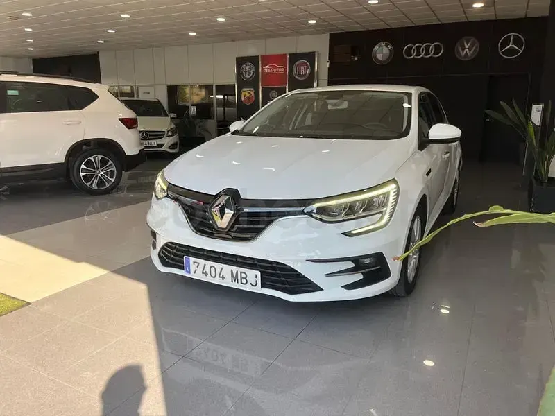 Usado Renault Mégane II Business 115 CV (84 kW) 2022 Blanco Berlina