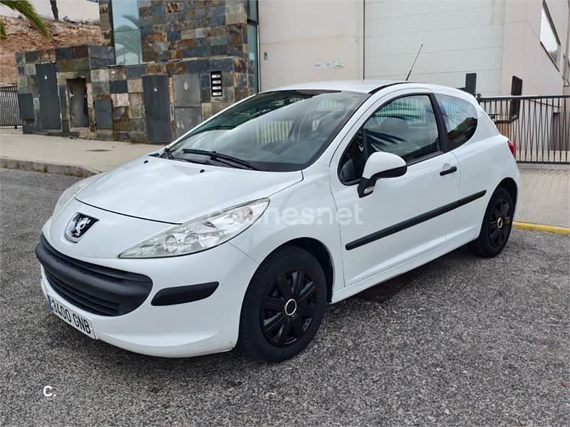 Blanco Usado 2009 Peugeot 207 Berlina | 4500 € (Buen precio) - Imagen 1/4