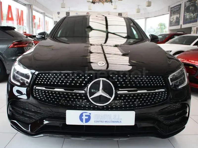 Usado Mercedes GLC300e 320 CV (235 kW) 2021 Negro SUV