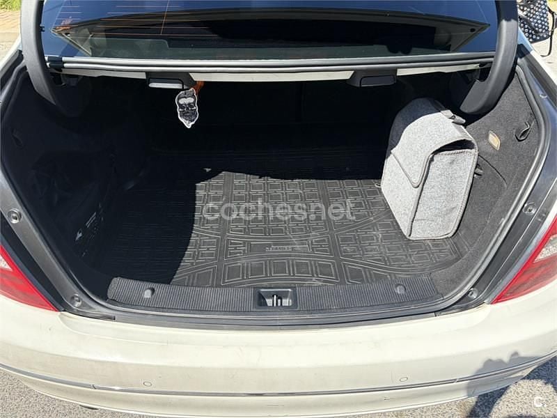 Usado Mercedes C180 Avantgarde 120 CV (88 kW) 2012 Blanco Berlina