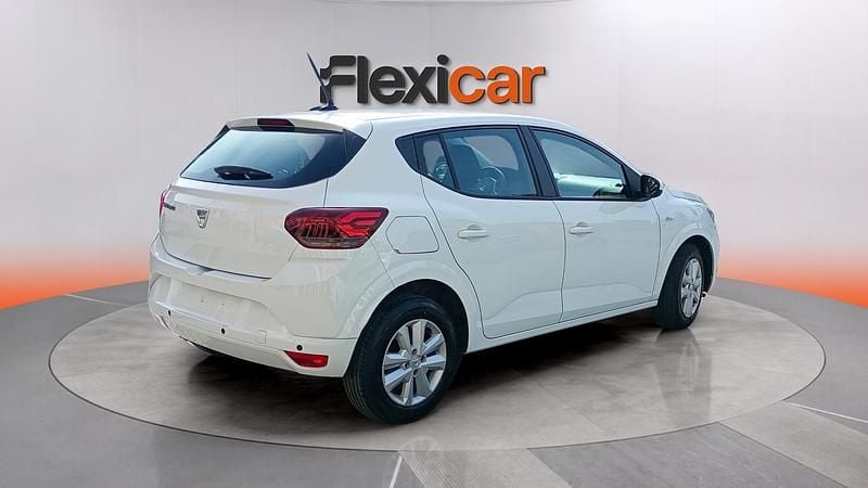 Usado Dacia Sandero Acces 67 CV (49 kW) 2022 Blanco Berlina