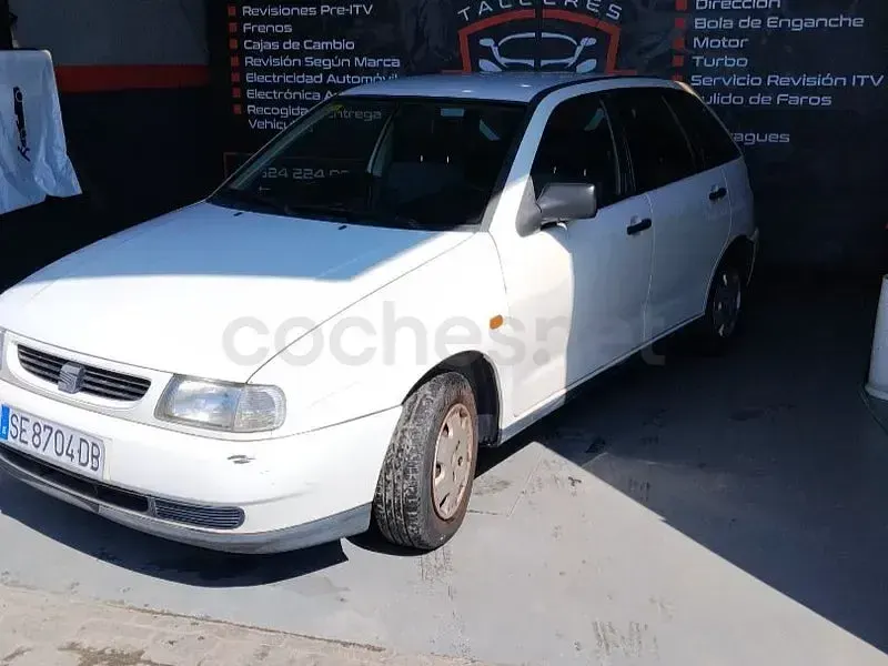 Usado Seat Ibiza Stella 75 CV (55 kW) 2000 Blanco Utilitario