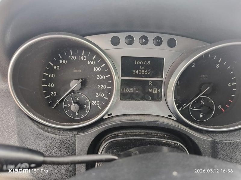 Usado Mercedes ML280 190 CV (139 kW) 2008 Gris / plata SUV
