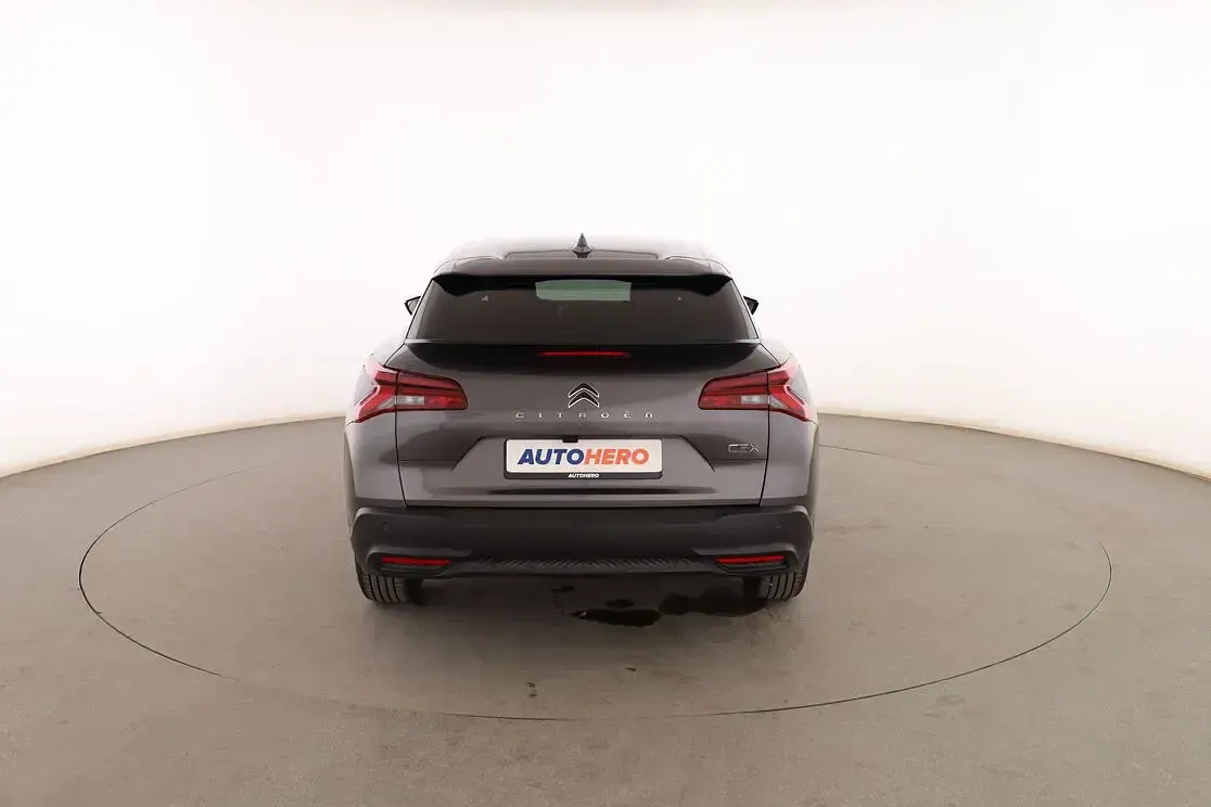 Usado Citroën C5 X Feel 131 CV (96 kW) 2023 Gris Familiar