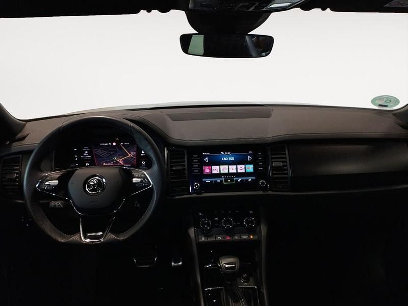Usado Skoda Kodiaq SportLine 150 CV (110 kW) 2024 Gris SUV