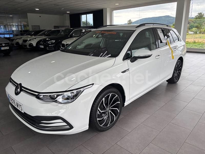 Blanco Usado 2021 VW Golf VIII R-line Familiar | 24.999 € (Precio justo) - Imagen 1/3