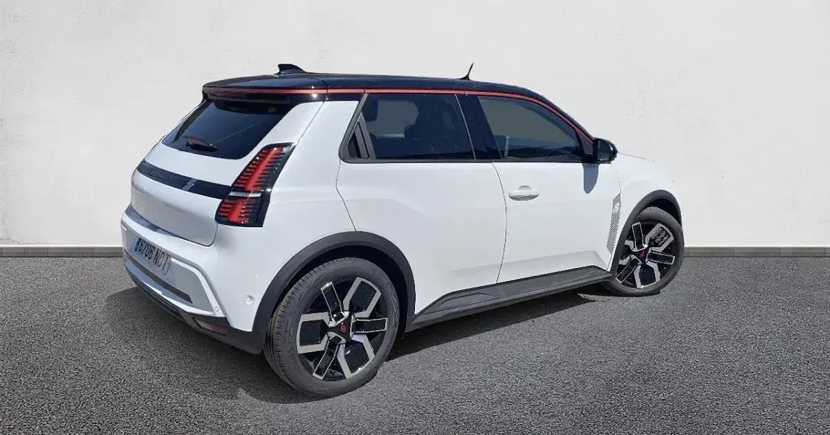 Usado Renault 5 E-Tech Techno 89 kW (122 CV) 2025