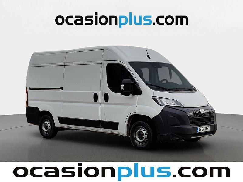 Usado Peugeot Boxer 120 CV (88 kW) 2024 Blanco Van