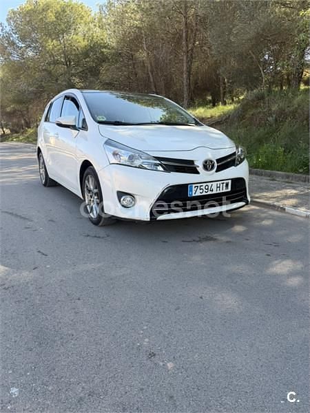 Usado Toyota Verso Comfort 124 CV (91 kW) 2013 Blanco Monovolumen