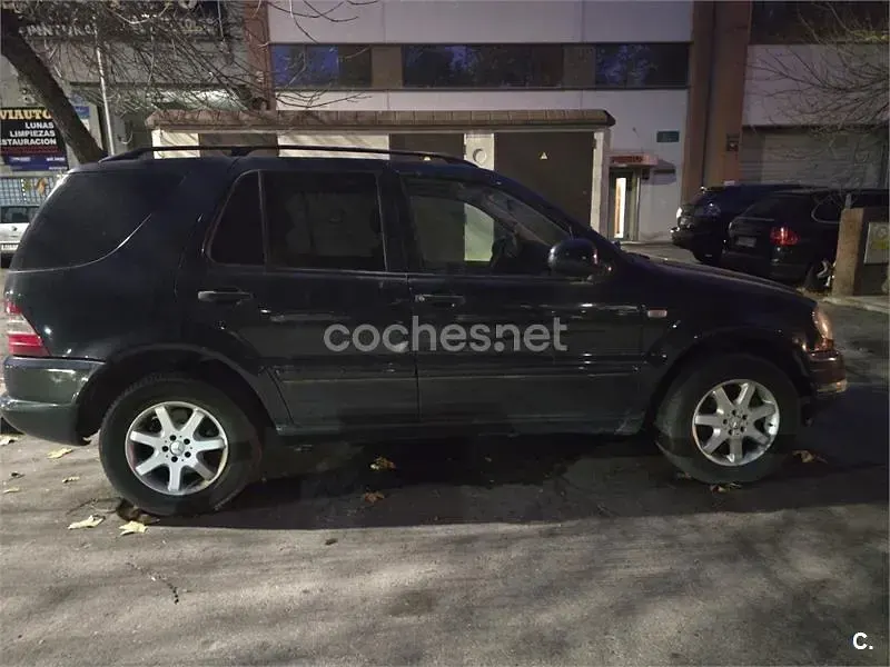 Usado Mercedes ML430 272 CV (200 kW) 1999 Verde SUV