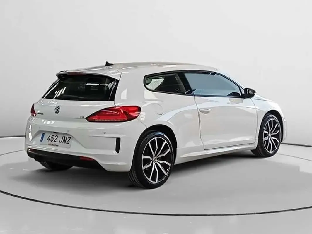 Usado VW Scirocco R-line 125 CV (91 kW) 2016 Blanco Coupe
