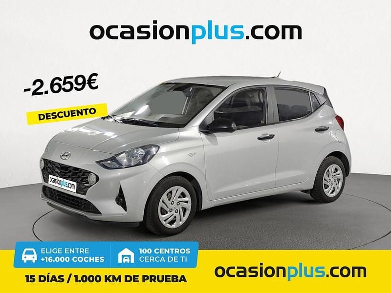 Gris / plata Usado 2022 Hyundai i10 Utilitario | 10.550 € (Precio justo) - Imagen 1/4