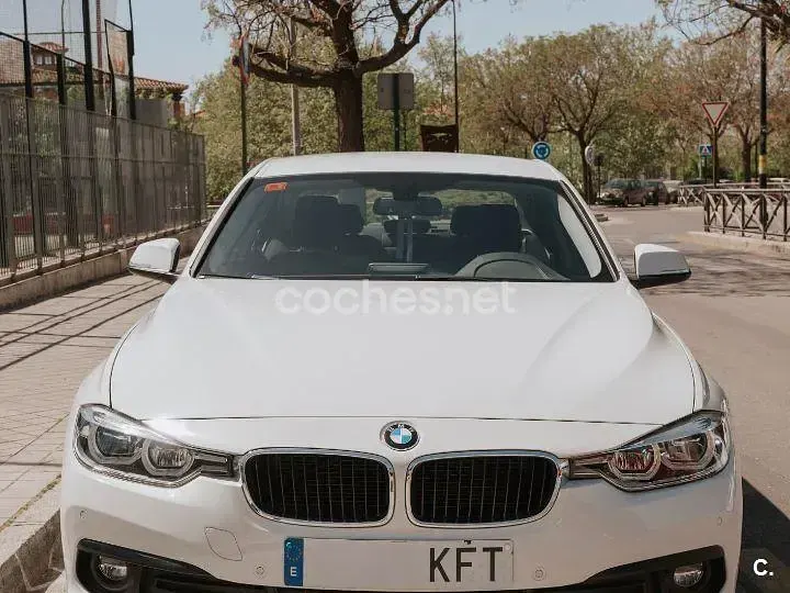 Usado BMW 318 150 CV (110 kW) 2017 Blanco Berlina