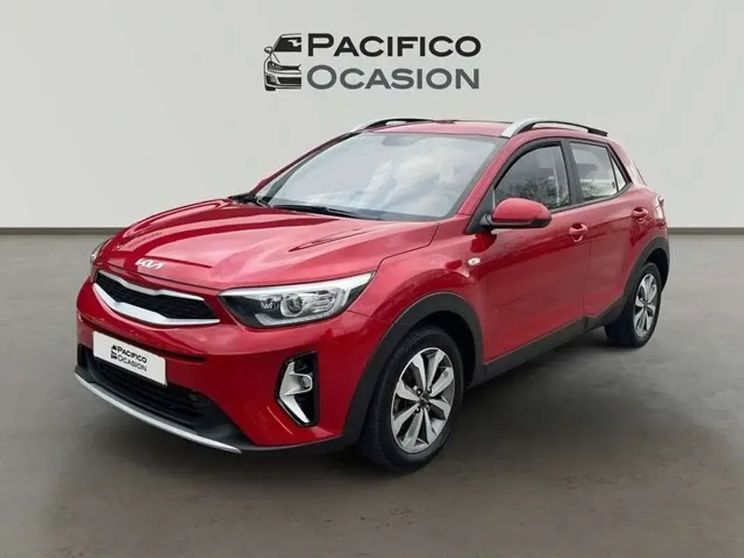 Usado Kia Stonic 101 CV (74 kW) 2022 Rojo SUV