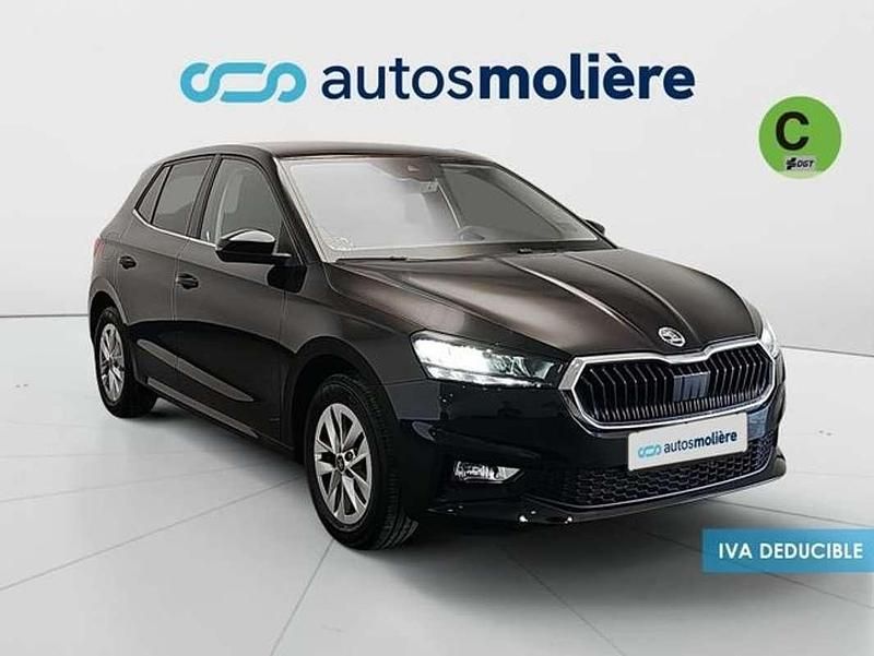 Usado Skoda Fabia Selection 116 CV (85 kW) 2025 Negro Utilitario
