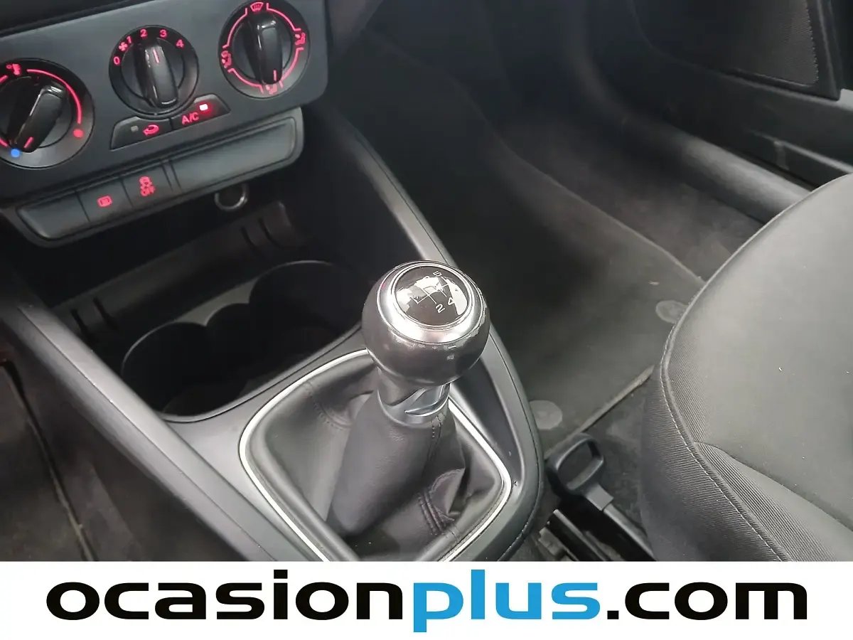 Usado Audi A1 Sportback Attraction 90 CV (66 kW) 2017 Negro Utilitario