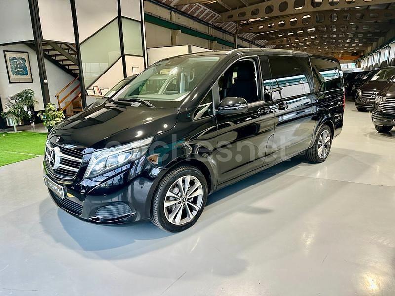 Negro Usado 2019 Mercedes V220 Exclusive Monovolumen | 43.900 € (Un poco caro) - Imagen 1/4