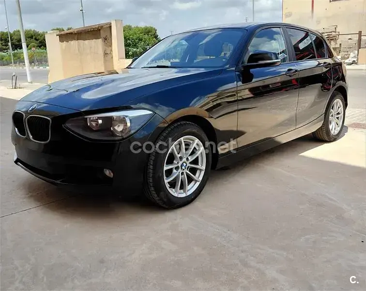Usado BMW 118 143 CV (105 kW) 2014 Negro Utilitario