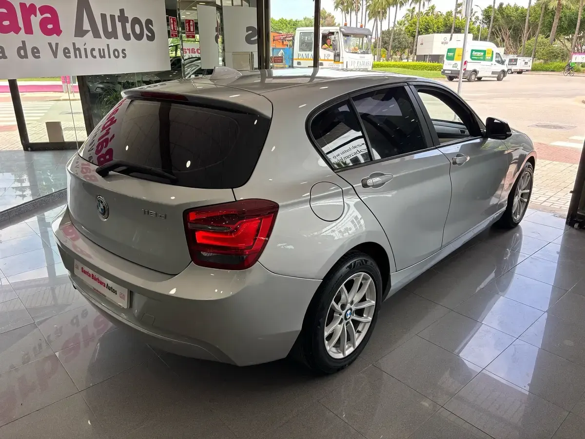 Usado BMW 118 143 CV (105 kW) 2014 Gris Utilitario